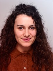 anita demiri-180x240