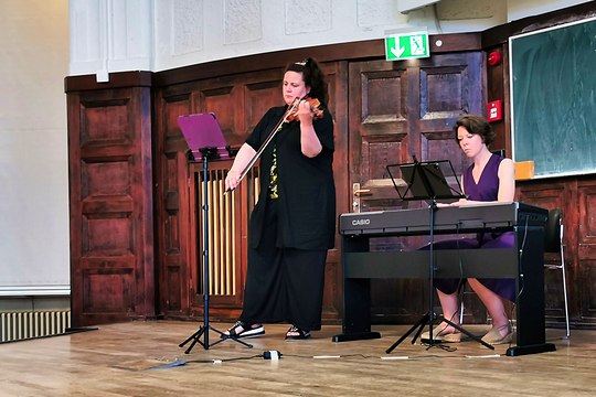 SoWi feiert Absolvent:innen