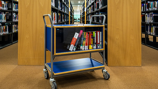 Bücherwagen/Book cart