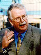 Prof. Dr. Leonhard Hajen